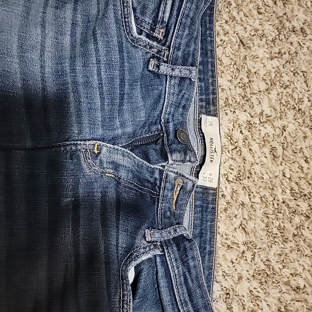 Hollister Women's Blue Distressed Straight Leg Jeans - Picture 6 of 9
